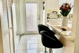 9261 Sunrise Lakes Blvd, Sunrise, FL 33322 - Photo 9