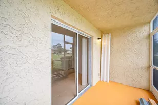 1552 SE Royal Green Cir, Port Saint Lucie, FL 34952 - Photo 25