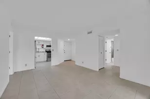 1552 SE Royal Green Cir, Port Saint Lucie, FL 34952 - Photo 5