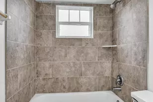 1552 SE Royal Green Cir, Port Saint Lucie, FL 34952 - Photo 19