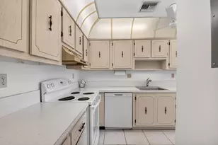 2840 SW 13th St, Delray Beach, FL 33445 - Photo 13