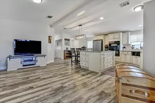 3713 Pendula Cir, Port Saint Lucie, FL 34952 - Photo 9