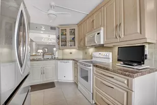 9260 SW 14th St, Boca Raton, FL 33428 - Photo 7