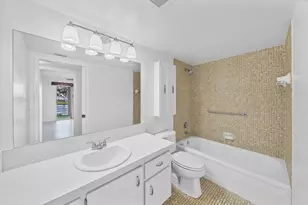 2049 Hythe C, Boca Raton, FL 33434 - Photo 29