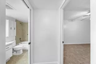 2049 Hythe C, Boca Raton, FL 33434 - Photo 25