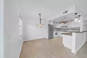 2049 Hythe C, Boca Raton, FL 33434 - Photo 7