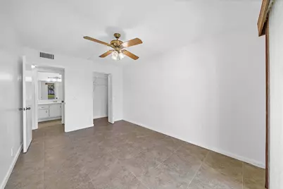 2049 Hythe C, Boca Raton, FL 33434 - Photo 27