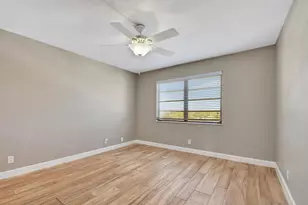 4640 W Lucerne Lakes Blvd, Lake Worth, FL 33467 - Photo 9