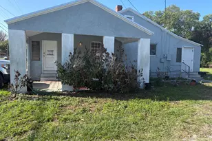 701 S 13th St, Fort Pierce, FL 34950 - Photo 1