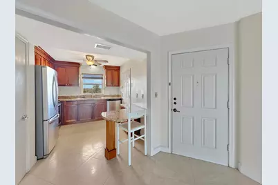 501 Lake Shore Drive #505, West Palm Beach, FL 33403 - Photo 11