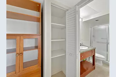 501 Lake Shore Drive #505, West Palm Beach, FL 33403 - Photo 17