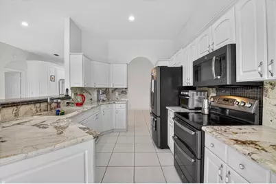 7823 Rockford Road, Boynton Beach, FL 33472 - Photo 13
