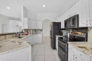 7823 Rockford Rd, Boynton Beach, FL 33472 - Photo 13