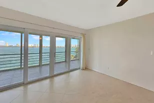 501 Lake Shore Dr N, Lake Park, FL 33403 - Photo 9