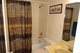 151 SW 135th Terrace, Pembroke Pines, FL 33027 - Photo 7