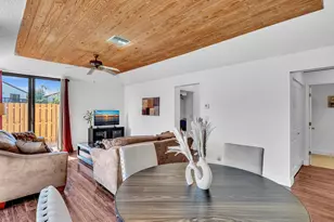 5719 Fox Hollow Dr, Boca Raton, FL 33486 - Photo 15