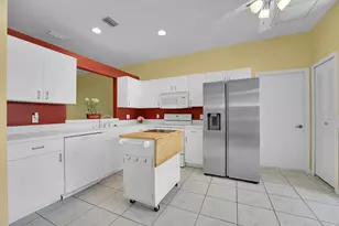 526 NW Portofino Ln, Port Saint Lucie, FL 34986 - Photo 5