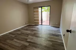 616 Executive Center Dr, West Palm Beach, FL 33401 - Photo 3