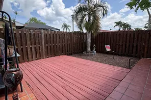 4373 Woodstock Dr, West Palm Beach, FL 33409 - Photo 13