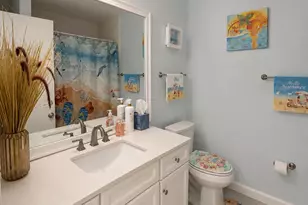 4373 Woodstock Dr, West Palm Beach, FL 33409 - Photo 9
