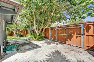 711 SW 17th St, Fort Lauderdale, FL 33315 - Photo 23