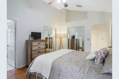 107 Saratoga Boulevard E, West Palm Beach, FL 33411 - Photo 19