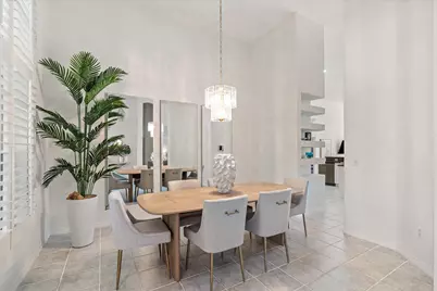 2805 Hampton Circle E, Delray Beach, FL 33445 - Photo 11