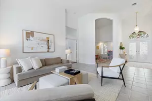 2805 Hampton Cir E, Delray Beach, FL 33445 - Photo 15