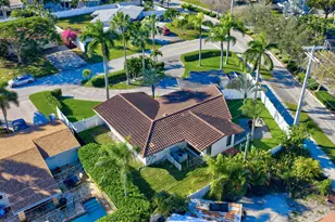 2601 NE 8th Ct, Pompano Beach, FL 33062 - Photo 7