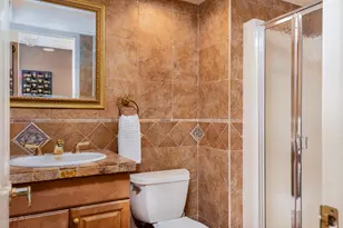 521 N Riverside Dr, Pompano Beach, FL 33062 - Photo 17