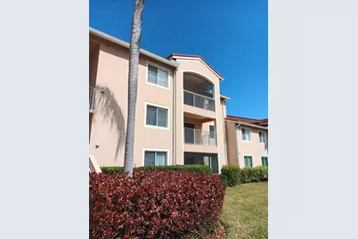 1640 N 42nd Circle #204, Vero Beach, FL 32967 - Photo 1