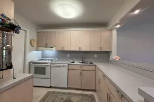 1040 SE 4th Ave, Deerfield Beach, FL 33441 - Photo 5