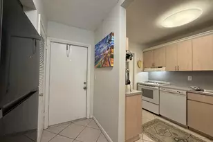 1040 SE 4th Ave, Deerfield Beach, FL 33441 - Photo 5