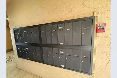 3001 W Rolling Hills Circle, Davie, FL 33328 - Photo 3