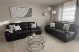 3001 W Rolling Hills Cir, Davie, FL 33328 - Photo 5