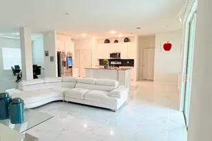 103 SW Grove Ave, Port Saint Lucie, FL 34983 - Photo 3