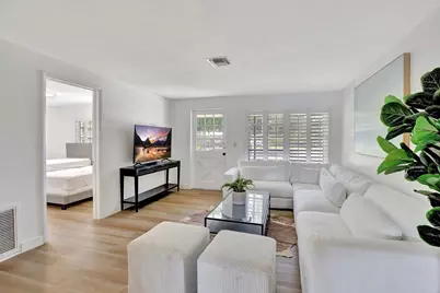 3019 N 57th Drive, Hollywood, FL 33021 - Photo 5