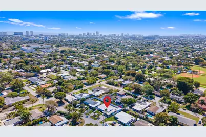800 NE 8th Street, Pompano Beach, FL 33060 - Photo 15