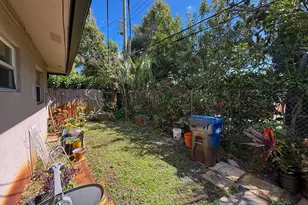 5720 NW 15th St, Lauderhill, FL 33313 - Photo 9