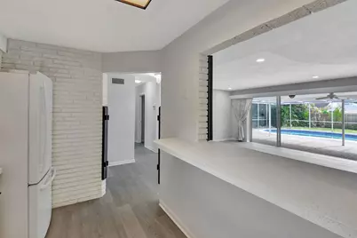 410 NW Spanish River Blvd, Boca Raton, FL 33431 - Photo 11