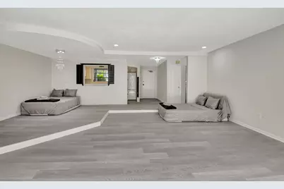 410 NW Spanish River Blvd, Boca Raton, FL 33431 - Photo 5