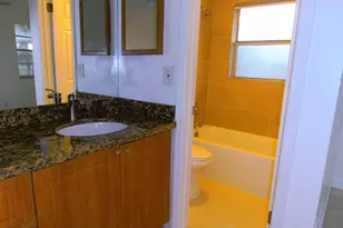 877 Twin Lakes Dr, Coral Springs, FL 33071 - Photo 17