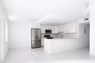 2003 Lincoln, Boca Raton, FL 33434 - Photo 7