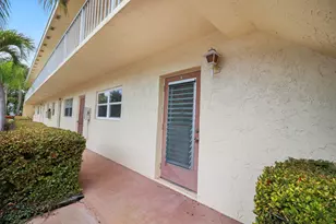 2950 SE Ocean Blvd, Stuart, FL 34996 - Photo 9