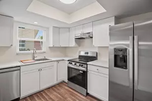 2950 SE Ocean Blvd, Stuart, FL 34996 - Photo 13