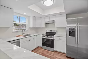 2950 SE Ocean Blvd, Stuart, FL 34996 - Photo 15