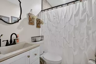 6171 NW 170th Ln, Hialeah, FL 33015 - Photo 27