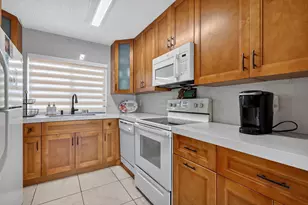 6171 NW 170th Ln, Hialeah, FL 33015 - Photo 13