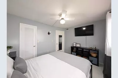 8021 Sunrise Lakes Drive N #203, Sunrise, FL 33322 - Photo 17