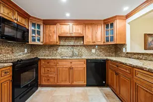 2651 S Palm Aire Dr, Pompano Beach, FL 33069 - Photo 1